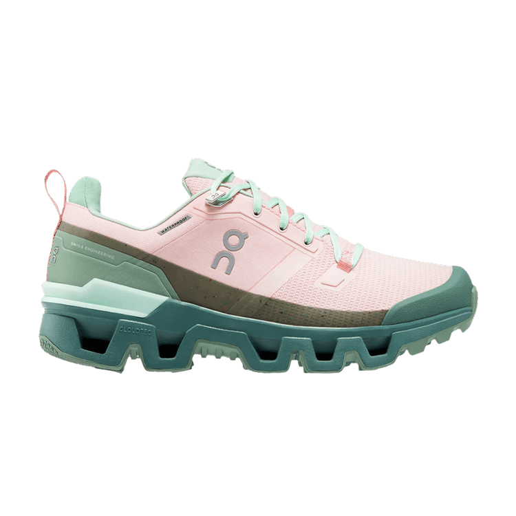 ON Wmns Cloudwander Waterproof 'Doe Ivy'