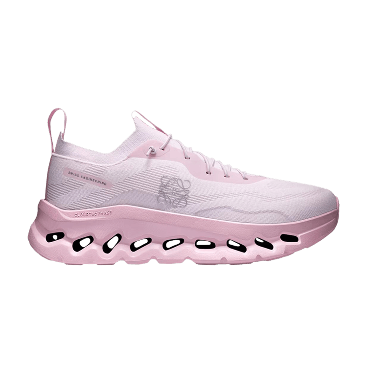 ON Loewe x Wmns Cloudtilt 'Pale Pink'